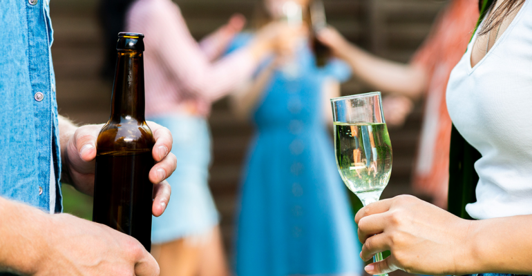 ADOLESCENTES Y ALCOHOL